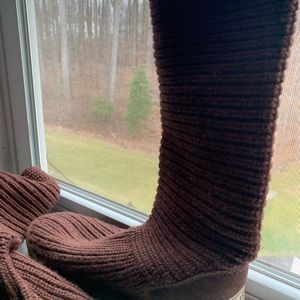 Brown Sweater Uggs